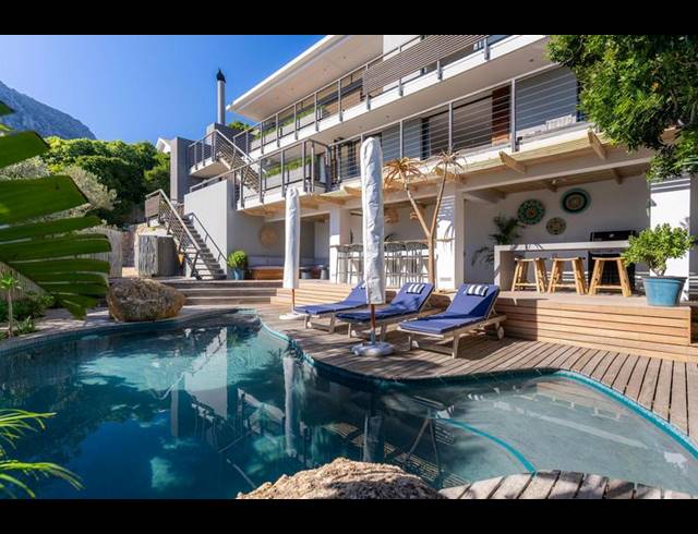 4 BEDROOM PROPERTY TO RENT IN LLANDUDNO
